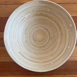 NWT White and Beige Swirl Decorative Bowl